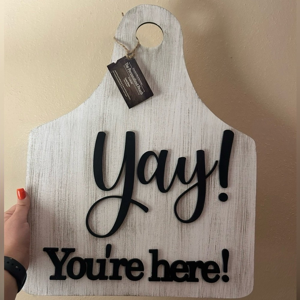 Rustic White and Black Welcome Sign